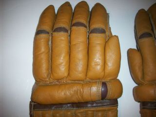 ANTIQUE VINTAGE 1930 ' S LOWE & CAMPBELL ICE HOCKEY GLOVES SPORTING GOODS RARE 2