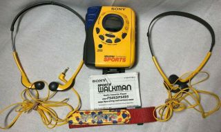 Vintage Sony Walkman Wm - Fs495 Sports Am/fm Cassette Player W/ Headphone
