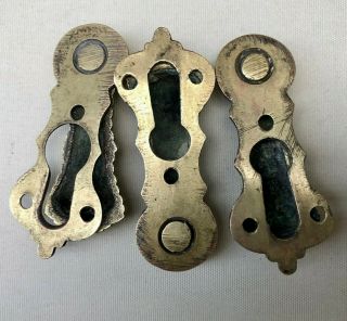 VINTAGE SET OF 3 SOLID BRASS ESCUTCHEONS KEY HOLE COVERS TO MATCH BEEHIVE HANDLE 4