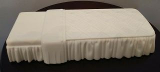 Vintage Barbie bed,  white plastic wicker Bedspread Quilted looking bed 4