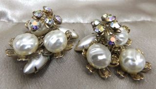 Awesome Vintage Costume Earrings Cream Faux Pearl Rhinestone Gold Tone Clip On