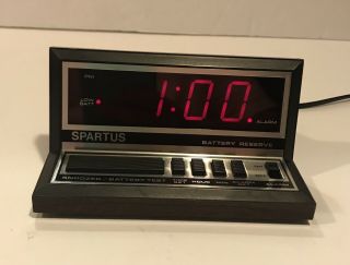 Vintage Spartus Alarm Clock Model 1140 Apollo Red Lcd Display Woodgrain