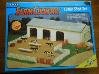 Vintage Ertl Farm Country Cattle Shed Play Set 4238