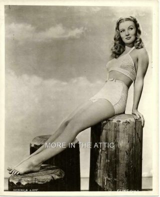 Busty And Barefoot Veronica Lake Vintage Hollywood Cheesecake Portrait