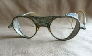 Vtg Bausch & Lomb Safety Glasses/goggles Mesh At Bridge & Sides Lens 1.  5 X 1 5/8