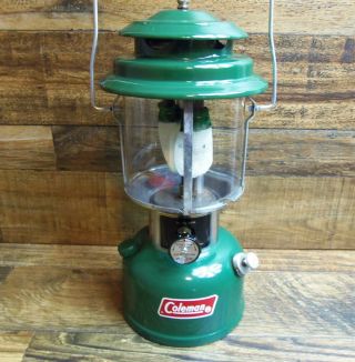 Vintage Coleman 220k Double Mantle Lantern Dated 2/80