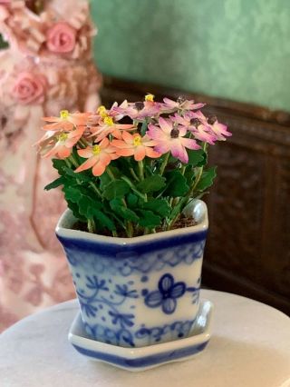 Artisan Miniature Dollhouse Porcelain Hexagon Blue White Pot w/ 20 Silk Flowers 4