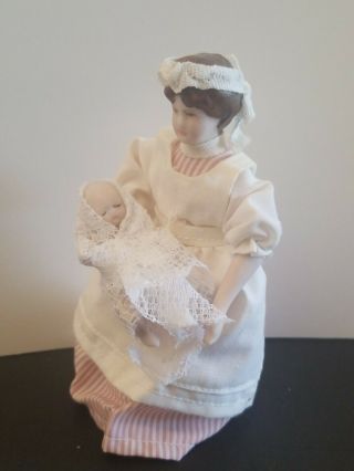 Vintage Mother / Nanny Holding Baby Girl Porcelain Dollhouse Doll 5 " Very Cute
