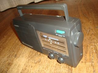 Great SONY ICF - 34 Portable AM/FM/TV/Weather RADIO AC/DC Vintage 3