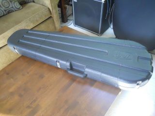 Peavey Bass Guitar Case,  Vintage " Chainsaw " Type Bass Hard Case,
