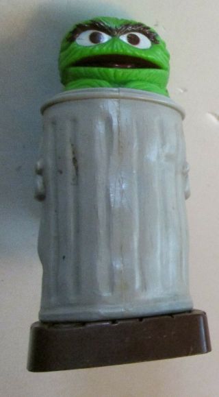 Vintage 1979 Sesame Street Oscar the Grouch Action Figure 5 In.  Trash Can Muppet 3