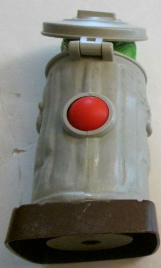 Vintage 1979 Sesame Street Oscar the Grouch Action Figure 5 In.  Trash Can Muppet 4