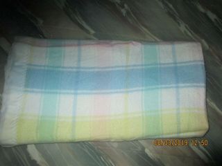 Vintage Carters Pastel Plaid Baby Blanket Acrylic Nylon Trim MADE IS USA 2