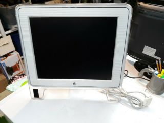 Apple Monitor M7649 17 Inch Studio Display Flat Lcd Vintage White Clear