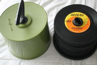 Vintage Disk - Go - Case 45 Record Carrying,  Storage Green Case with 54 Vinyls inside 3