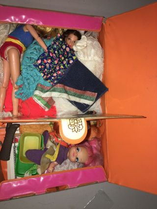 Vintage Dawn And Her Friends Doll Case With Dolls 4