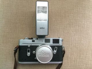 Leica M4 35mm Range Finder Film Camera with Leitz Summicron Lens 6