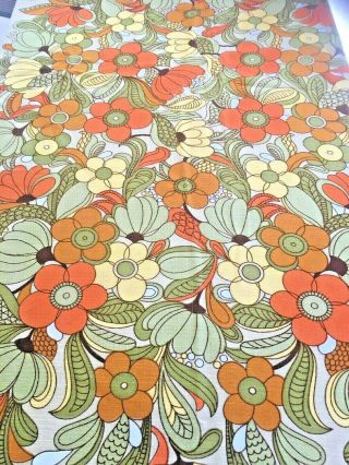 Vintage 70’s Tablecloth Flower Power Retro 100 Cotton Groovy