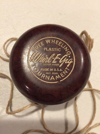 Whirl - E - Gig Wheeling Tournament Yo - Yo Mottled Brown Plastic Vintage 1950s