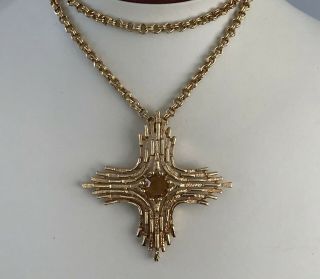 Vintage Sara Coventry Goldtone Maltese Cross Pendant Necklace