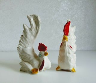 Vintage White Roosters Salt and Pepper Shakers Artmark Japan chickens 5