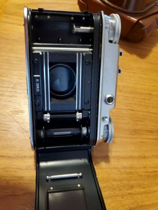 Vintage VOIGTLANDER Prominent CAMERA W/case & voightlander Ultron f2 50mm Lens 8