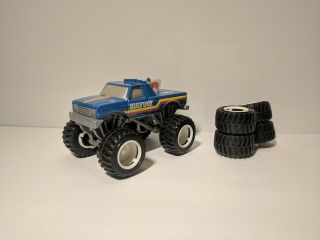 Hot Wheels Vintage Bigfoot Monster Truck W/ Extra Tires Set Only Truck 1/64