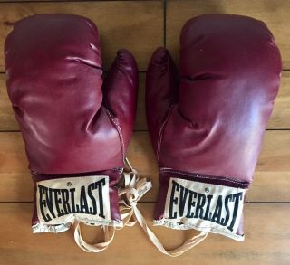 Vintage Everlast Boxing Gloves Numbered 2922 Reddish Brown W/ Laces 10 Oz