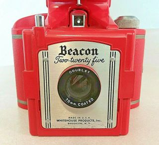 VINTAGE RED BEACON TWO - TWENTY FIVE CAMERA W/FLASH REFLECTOR,  BULB,  & COVER 2