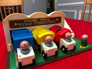 Vintage 1965 Fisher Price Little People 979 Dump Truckers Complete