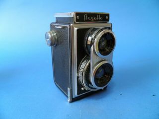 Very Rare Flexette Twin Lens Reflex Camera
