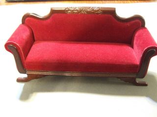 VINTAGE MINIATURE DOLL HOUSE VICTORIAN RED VELVET COUCH 3