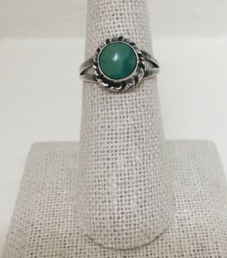 Vintage Native American Sterling Silver Turquoise Round Ring - Sz 6 Navajo Indian