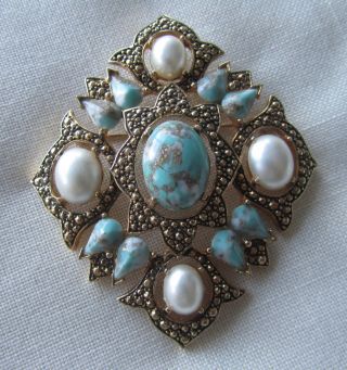 Vintage Gold Tone Sara Coventry Victorian Style Brooch With Faux Pearls