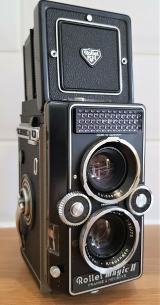 Vintage 1960s Rollei Magic Ii Tlr Camera With Xener F 3.  5 75mm Lens.  In Vgc