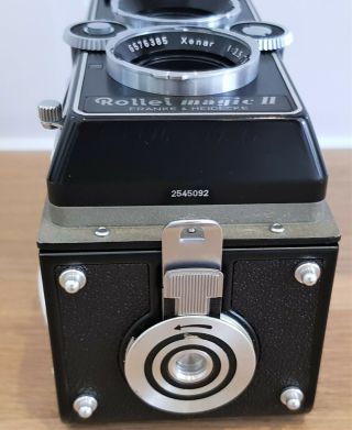 VINTAGE 1960s ROLLEI MAGIC II TLR CAMERA WITH XENER F 3.  5 75mm LENS.  IN VGC 7