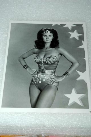 Vintage Lynda Carter Wonder Woman 8x10 " Photo Photograph