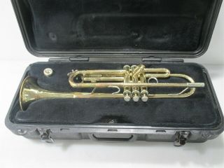 Bach Tr300 Vintage Student Trumpet Sn B85261 W/ Bach 7c Mouthpiece & Case