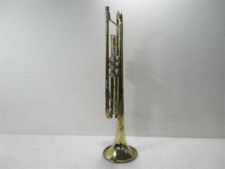 Bach TR300 Vintage Student Trumpet sn B85261 w/ Bach 7C Mouthpiece & Case 2