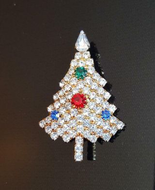 Gorgeous Vintage Shimmering Christmas Tree Pin - On Brooch With Green Red Blue Gem