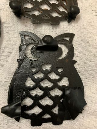Vintage Cast Iron Owl Trivets Hot Plates Footed Black Wall Hanging Set of 3 4