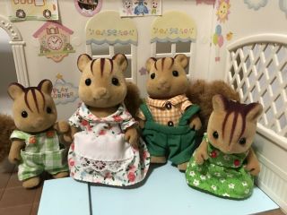 Calico Critters Sylvanian Families Vintage Walnut Squirrel Family 1985