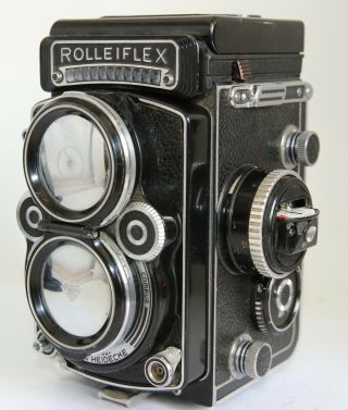 ROLLEIFLEX 2.  8F TLR CAMERA CHECKED W.  FILM CARL ZEISS PLANAR 80/2.  8 80MM F2.  8 11