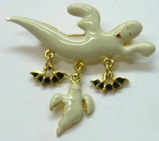 Halloween Ghost With Ghost & Bats Dangles Vintage Brooch Pin In Gold Plated