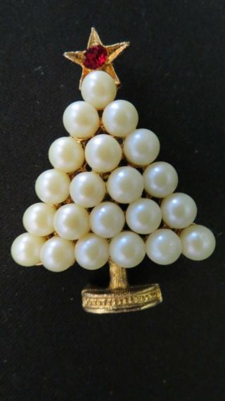 Vintage Christmas Tree Brooch Pin Faux Pearls Red Rhinestone Star 2 " Tall