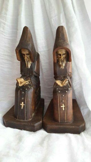 HANDCARVED WOODEN GOTHIC BOOKENDS MONK PRIEST ROSARY VINTAGE BIBLE HOODED 8 
