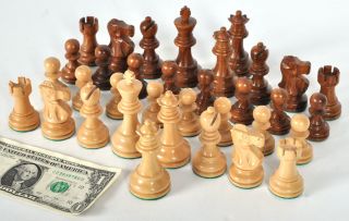 Fine 3 - 1/4 " Vintage Staunton Wood Weighted Chess Set 34 - Piece Extra Queens