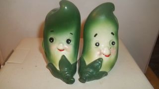 Vintage Anthropomorphic Peas In The Pod Salt And Pepper Shakers - Japan