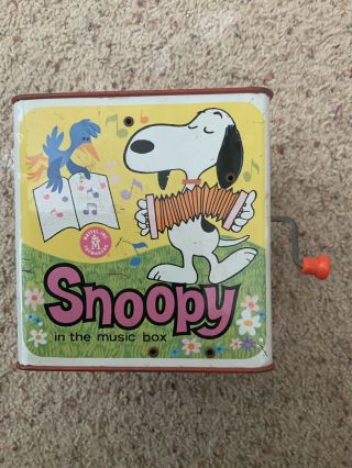 Vintage 1966 Mattel Peanuts Snoopy Jack - In - The - Box Peanuts Old Great Graphics