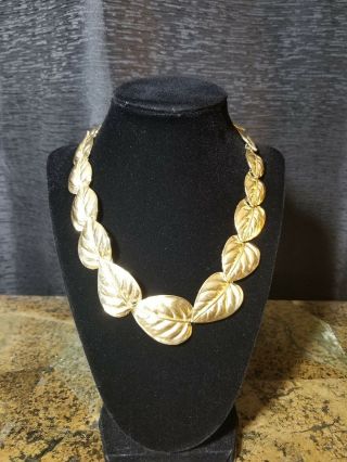 Vintage Trifari Gold Plated Gold Leaf Necklace